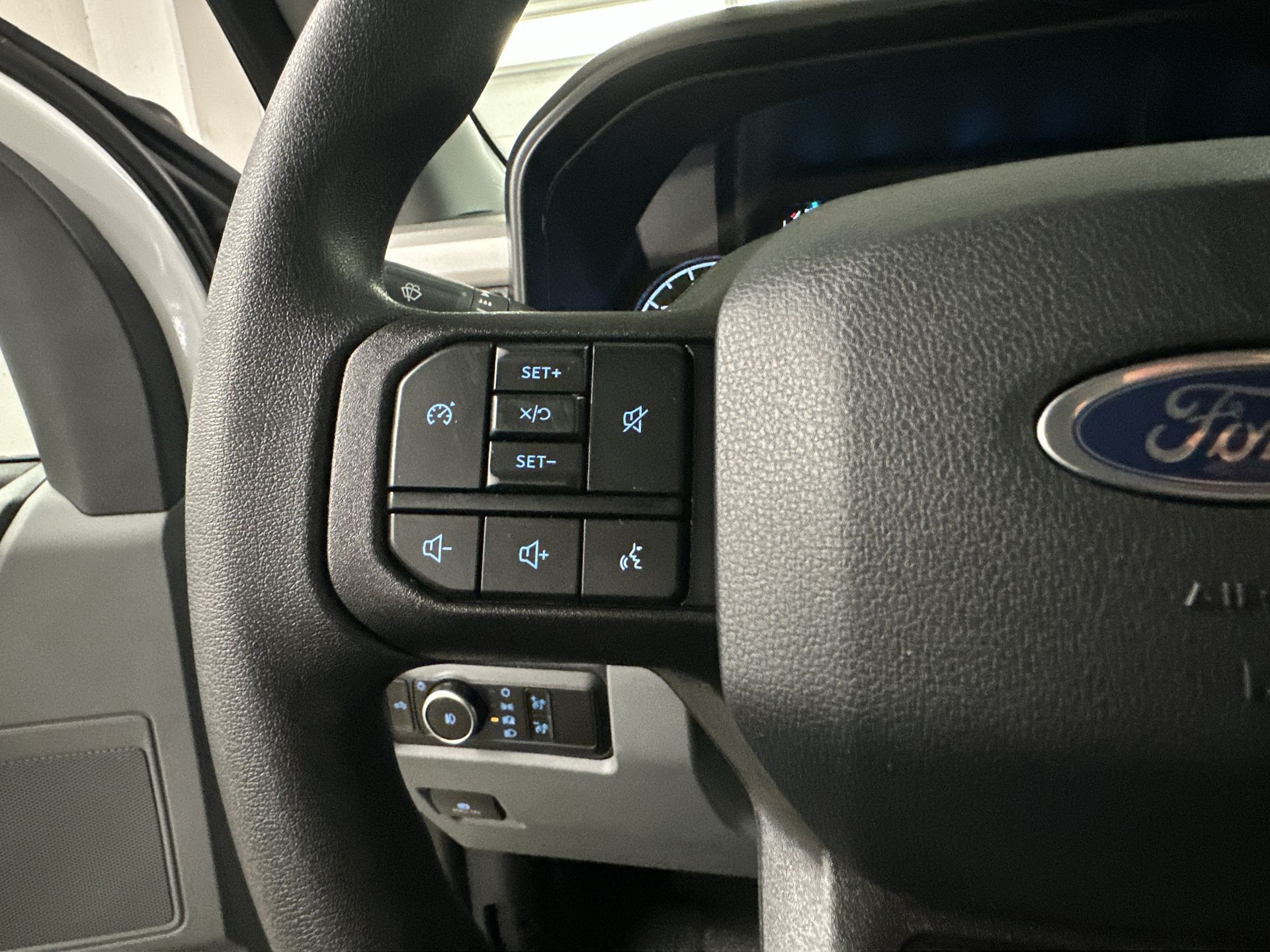 Thumbnail: 2026 Ford Econoline - 8