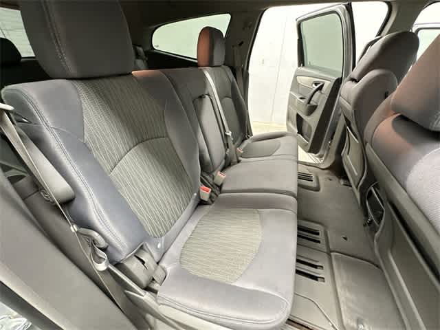 Thumbnail: 2014 Chevrolet Traverse - 21