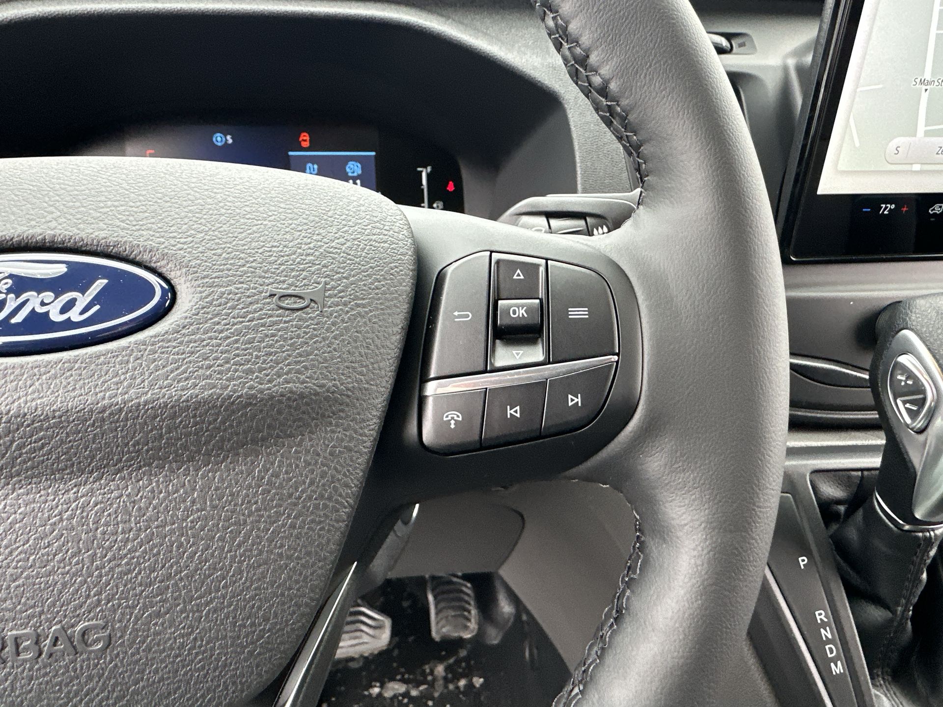 Thumbnail: 2026 Ford Transit Series - 9