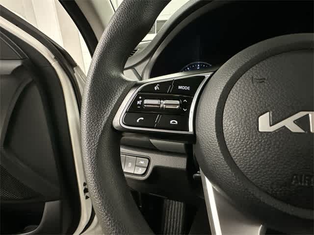 Thumbnail: 2023 Kia Seltos - 8