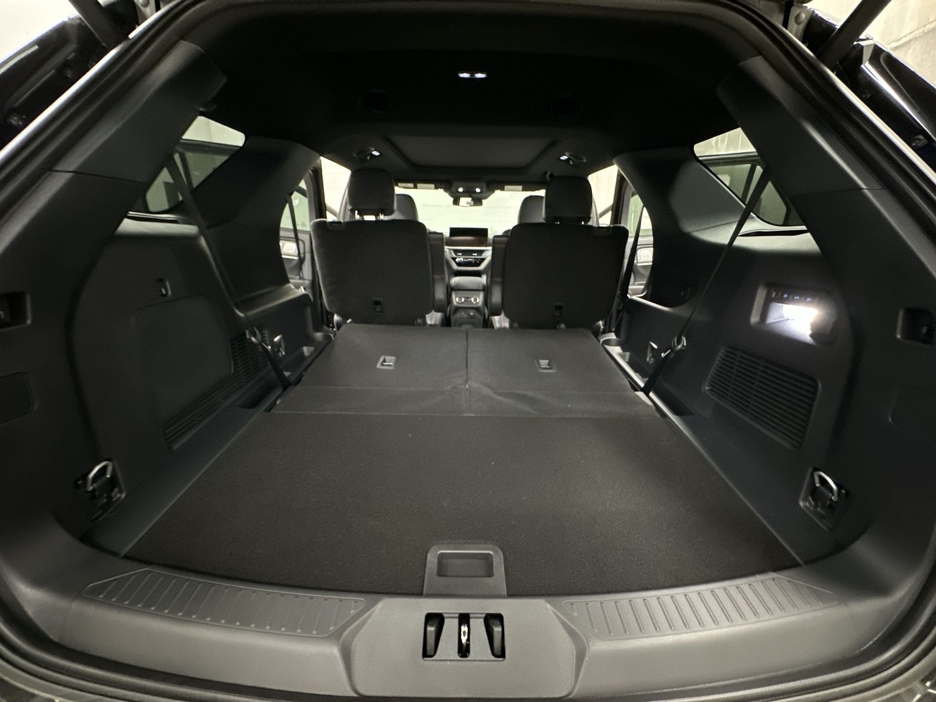Thumbnail: 2026 Ford Explorer - 28