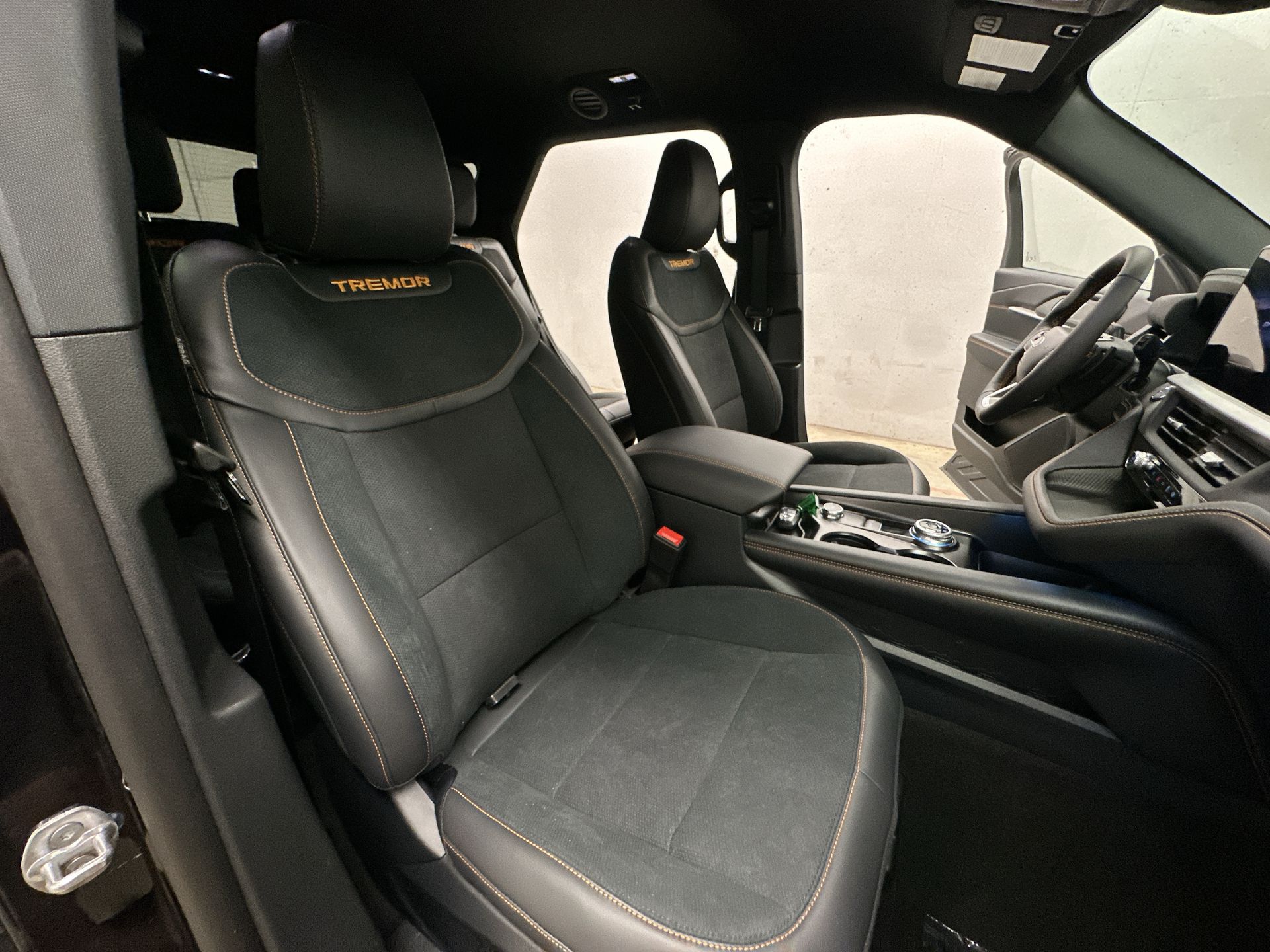 Thumbnail: 2026 Ford Explorer - 21