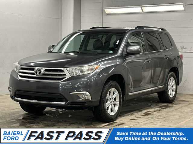 2013 Toyota Highlander Plus -
                  Zelienople, PA