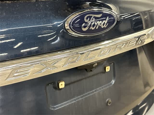 Thumbnail: 2016 Ford Explorer - 20