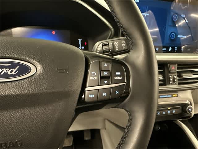 Thumbnail: 2025 Ford Escape - 9