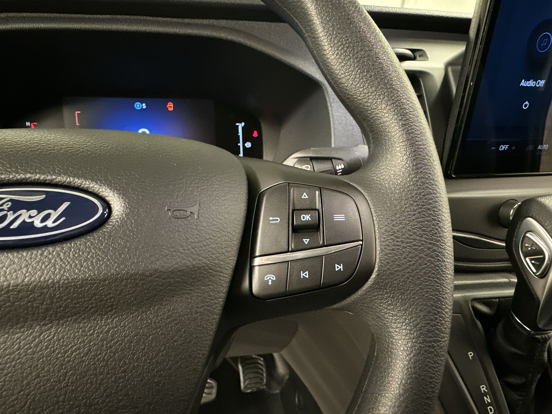 Thumbnail: 2026 Ford Transit Series - 9