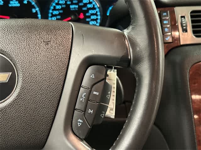 Thumbnail: 2009 Chevrolet Tahoe - 9