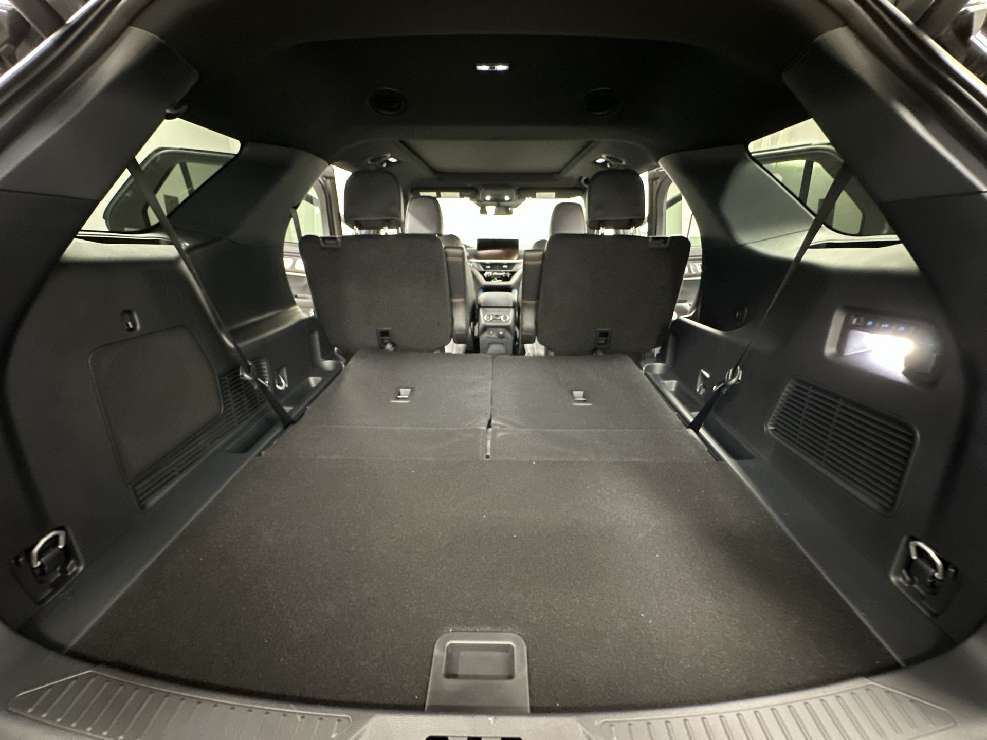 Thumbnail: 2026 Ford Explorer - 27