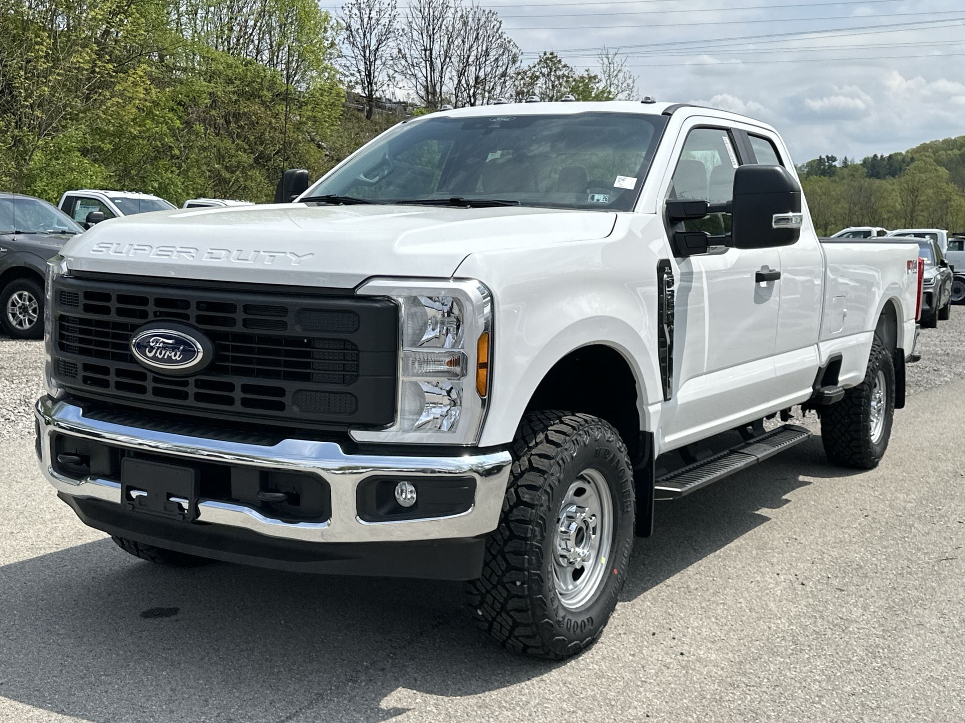 2025 Ford Econoline E-350 -
                  Zelienople, PA