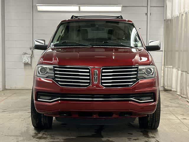 Thumbnail: 2015 Lincoln Navigator - 33