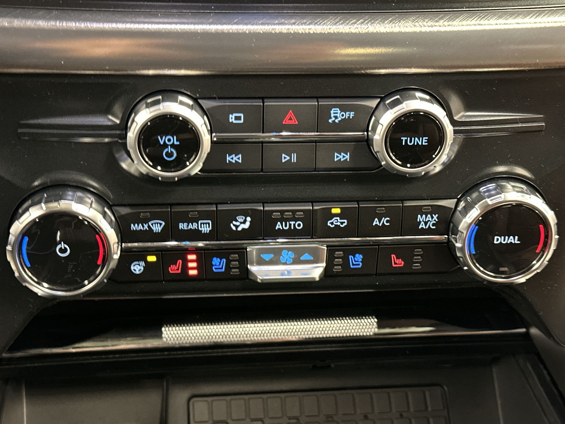 Thumbnail: 2025 Ford F-150 - 16