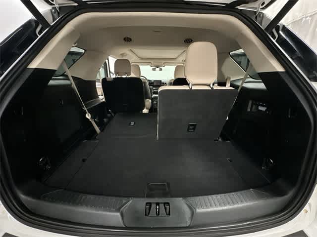 Thumbnail: 2020 Ford Explorer - 28