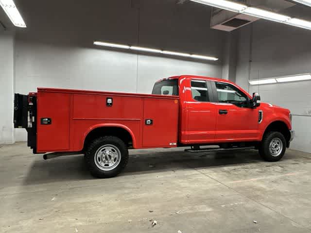 Thumbnail: 2019 Ford Econoline - 3