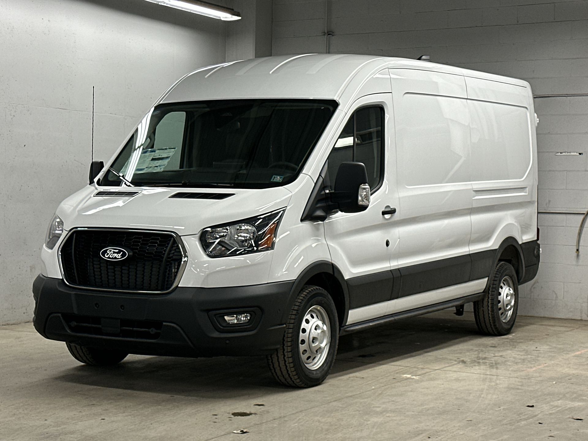 Thumbnail: 2026 Ford Transit Series - 1