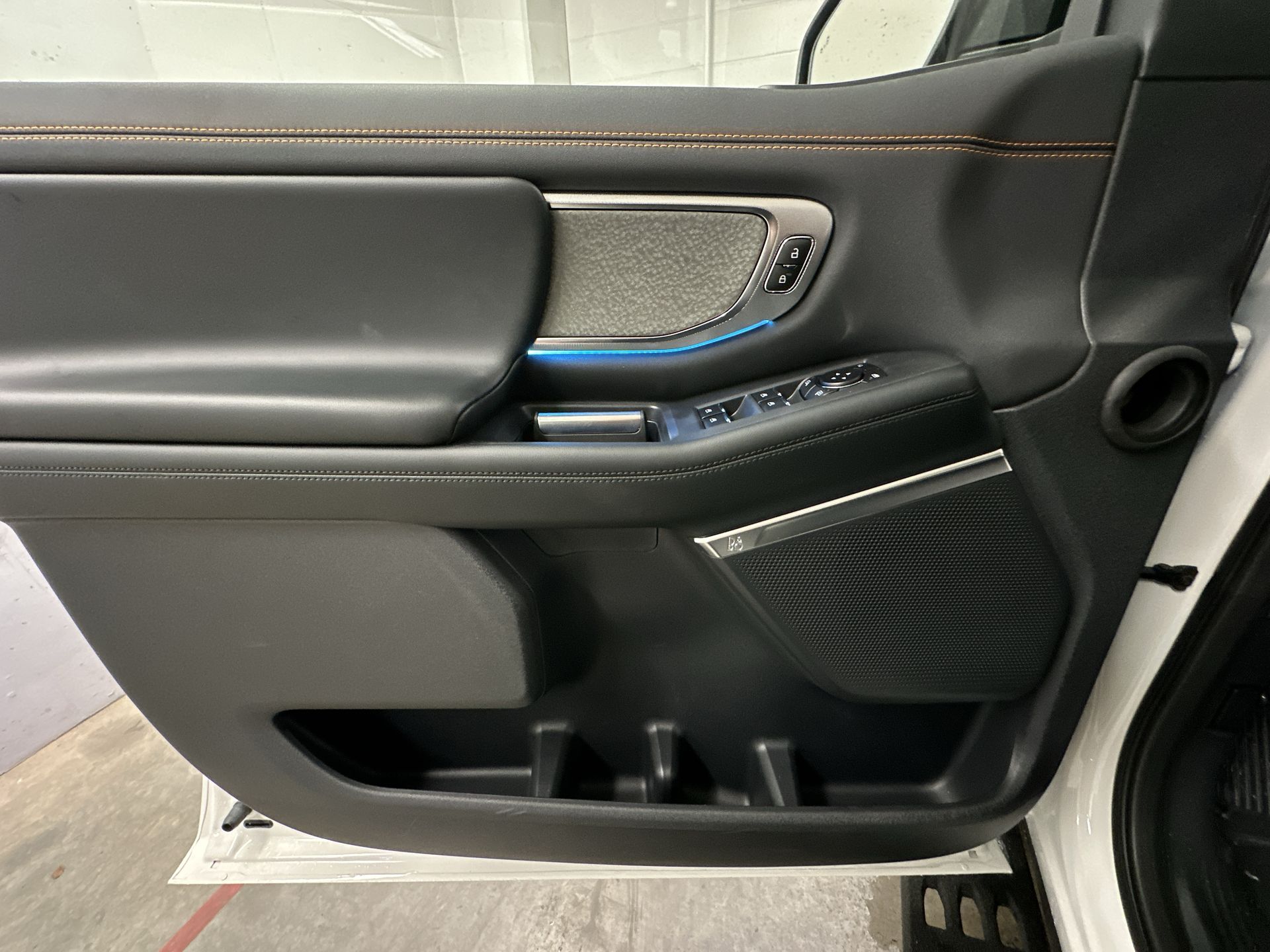 Thumbnail: 2025 Ford Expedition - 19