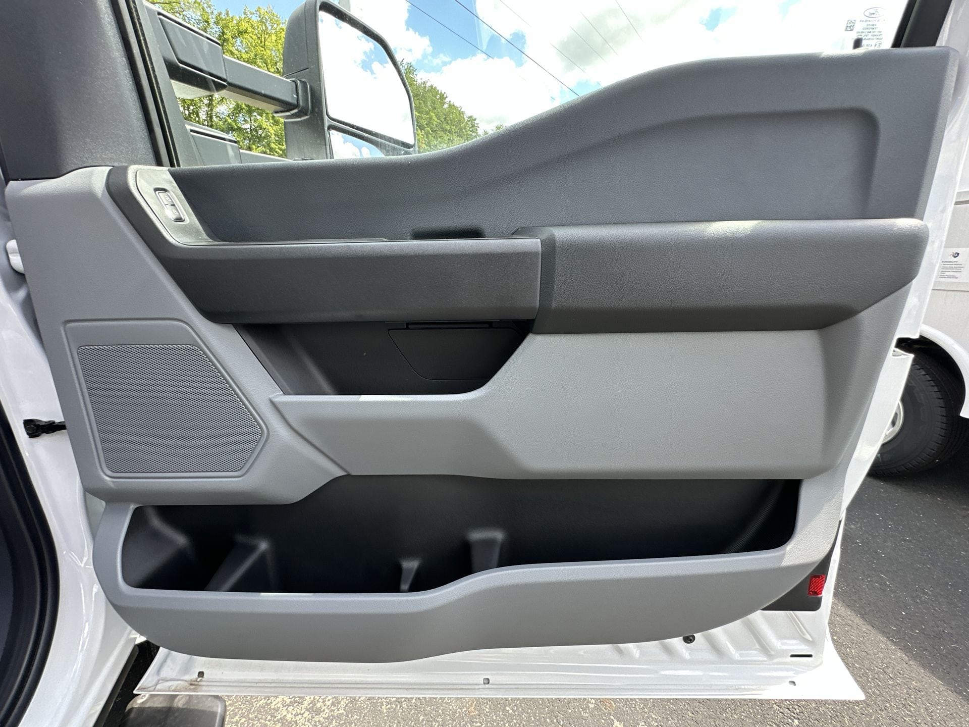 Thumbnail: 2025 Ford Econoline - 18