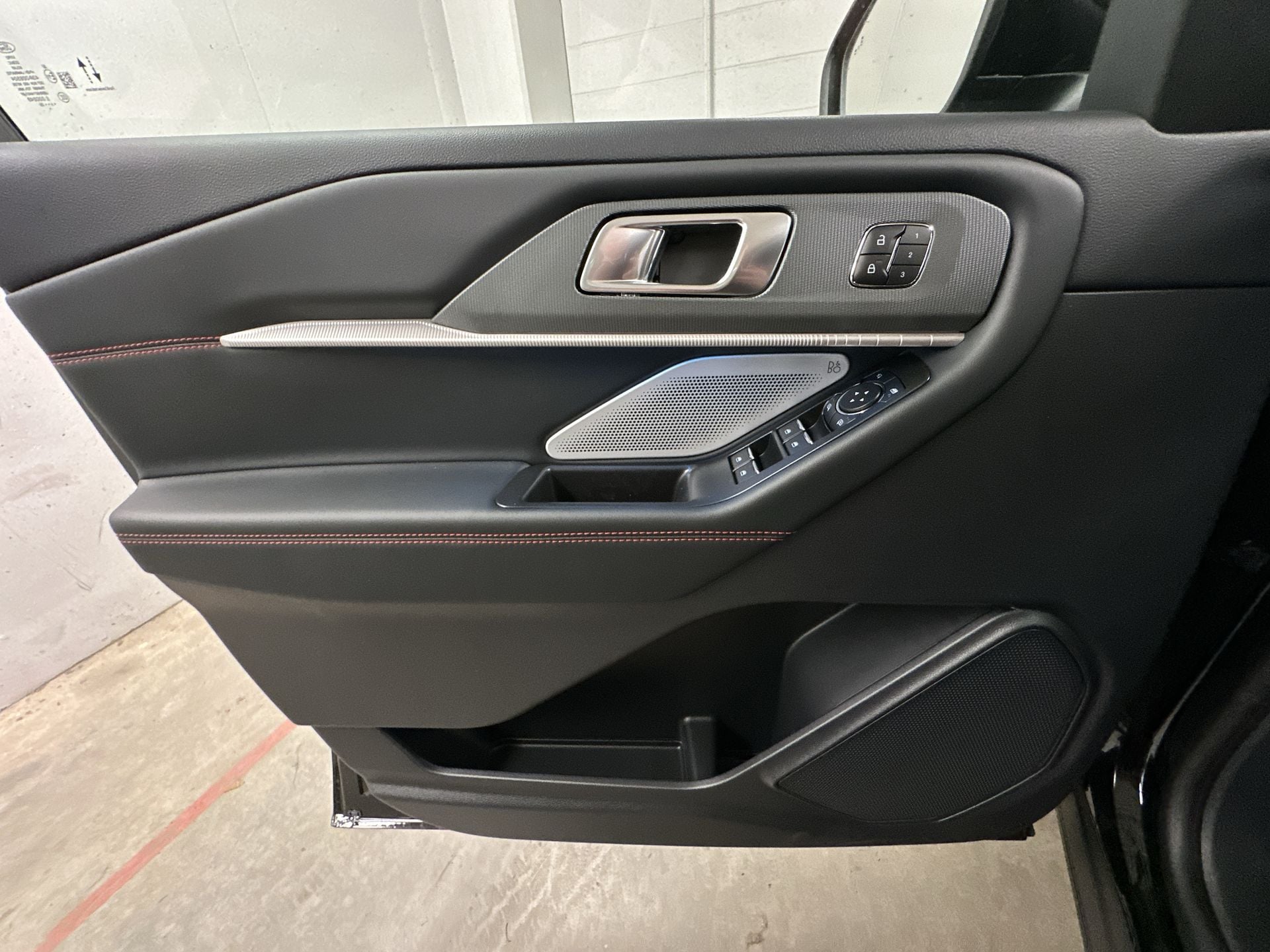 Thumbnail: 2026 Ford Explorer - 18