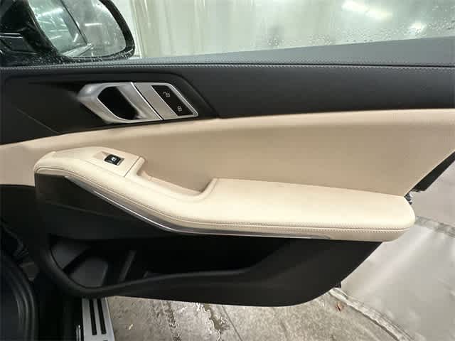 Thumbnail: 2022 BMW X5 - 24