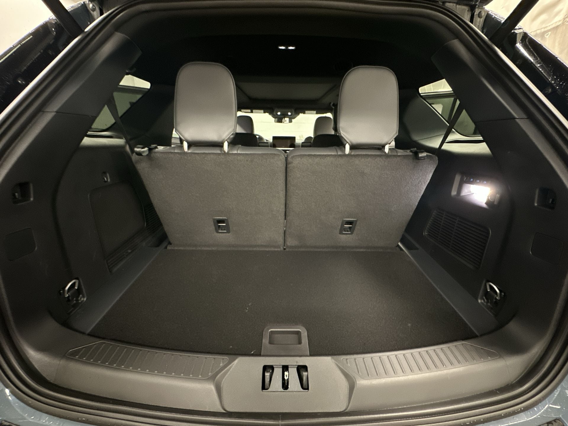 Thumbnail: 2026 Ford Explorer - 25