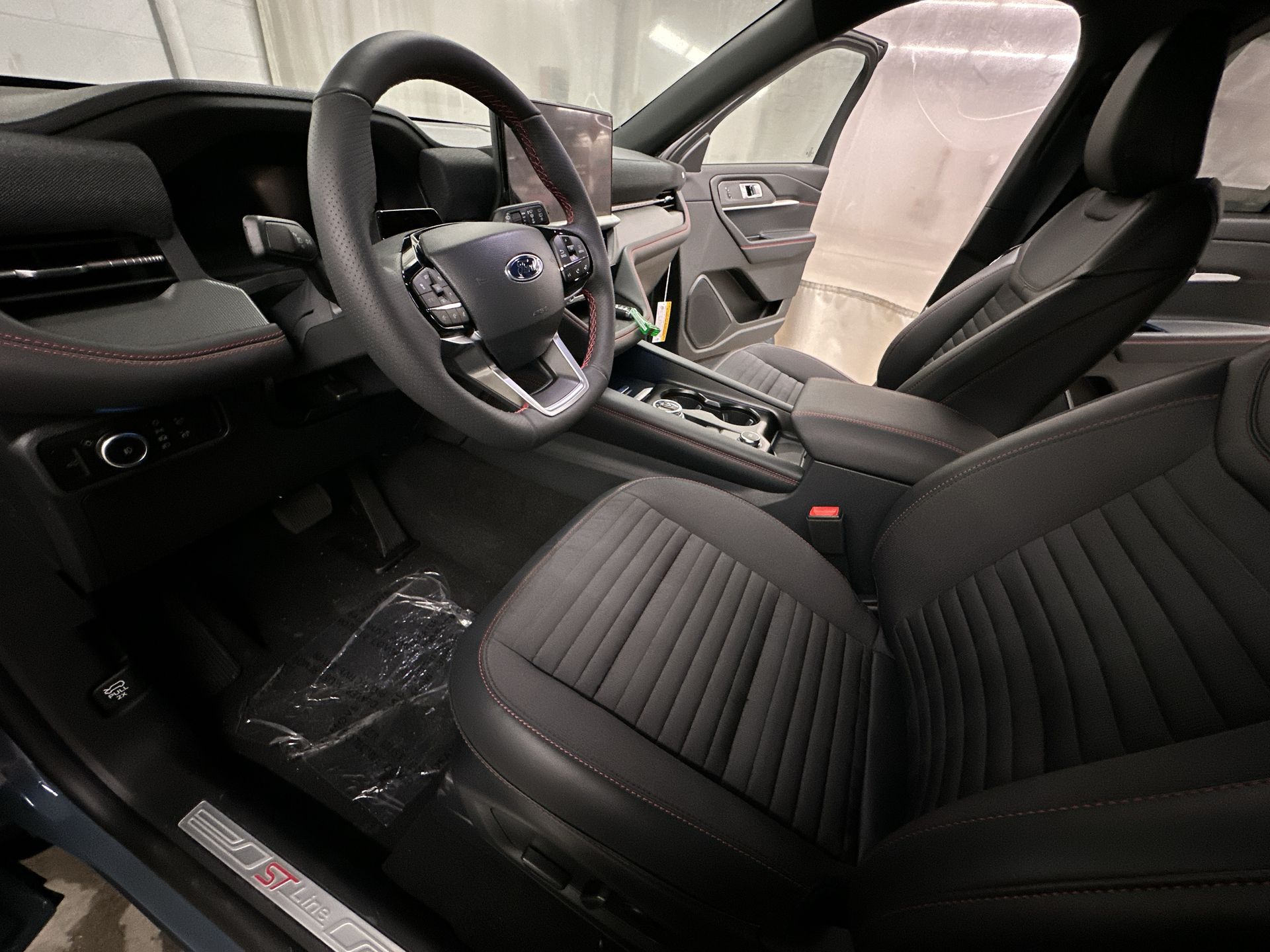 Thumbnail: 2025 Ford Explorer - 17