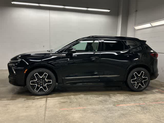 Thumbnail: 2023 Chevrolet Blazer - 2