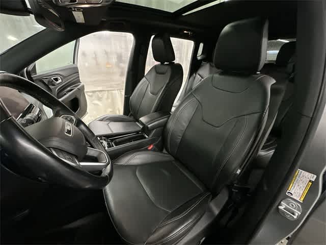 Thumbnail: 2022 Jeep Compass - 18