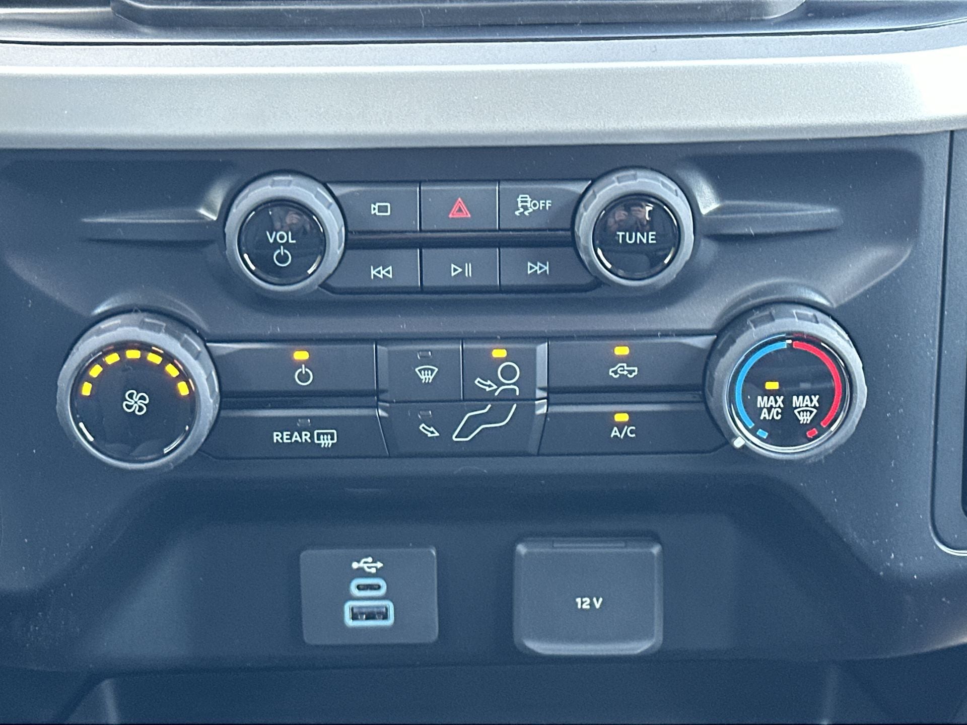 Thumbnail: 2026 Ford Econoline - 13