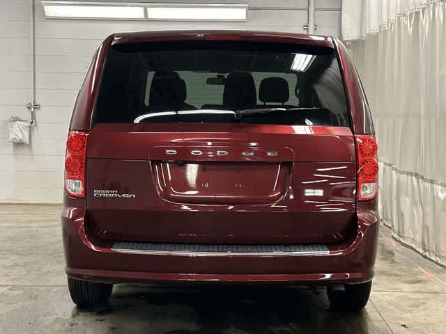 Thumbnail: 2017 Dodge Grand Caravan - 4