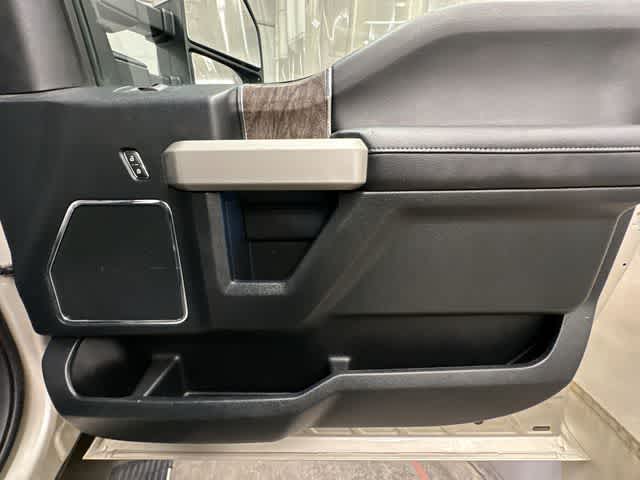 Thumbnail: 2018 Ford Econoline - 23