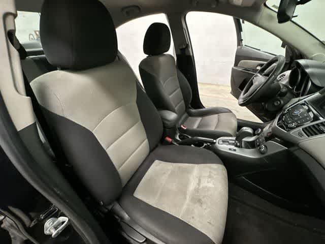 Thumbnail: 2014 Chevrolet Cruze - 18