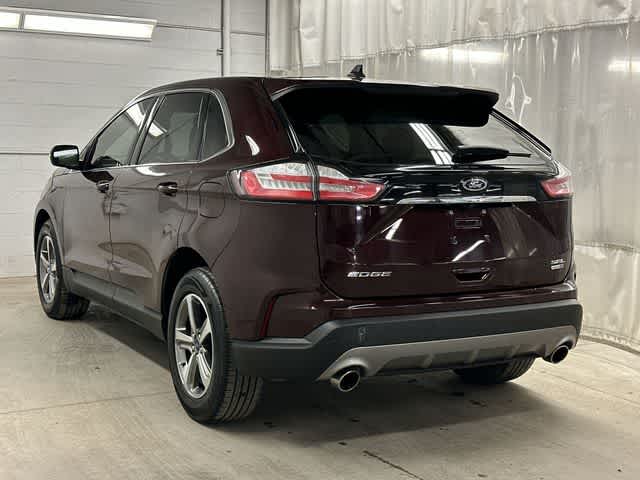Thumbnail: 2020 Ford Edge - 32