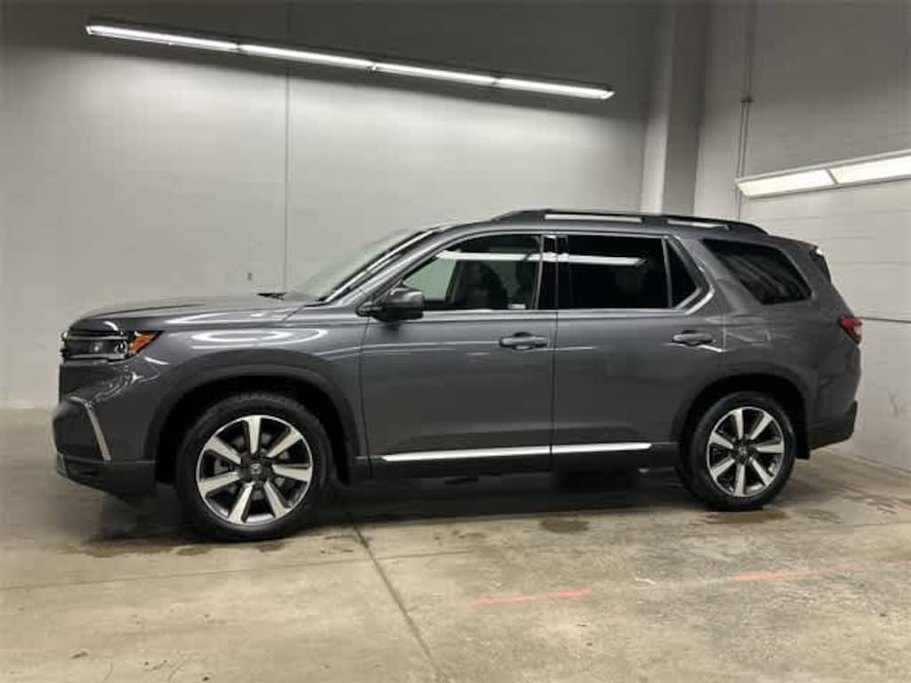 Used 2023 Honda Pilot Elite SUV