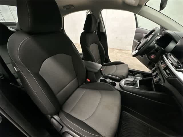 Thumbnail: 2022 Kia Forte - 19