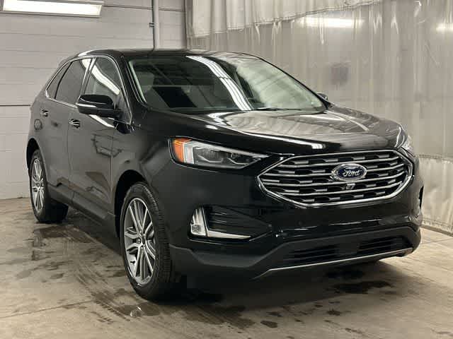Thumbnail: 2024 Ford Edge - 32