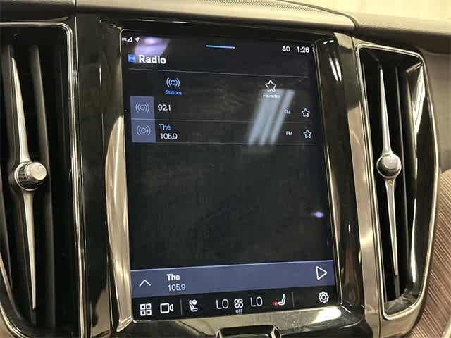 2023 Volvo XC60 B5 Plus 12