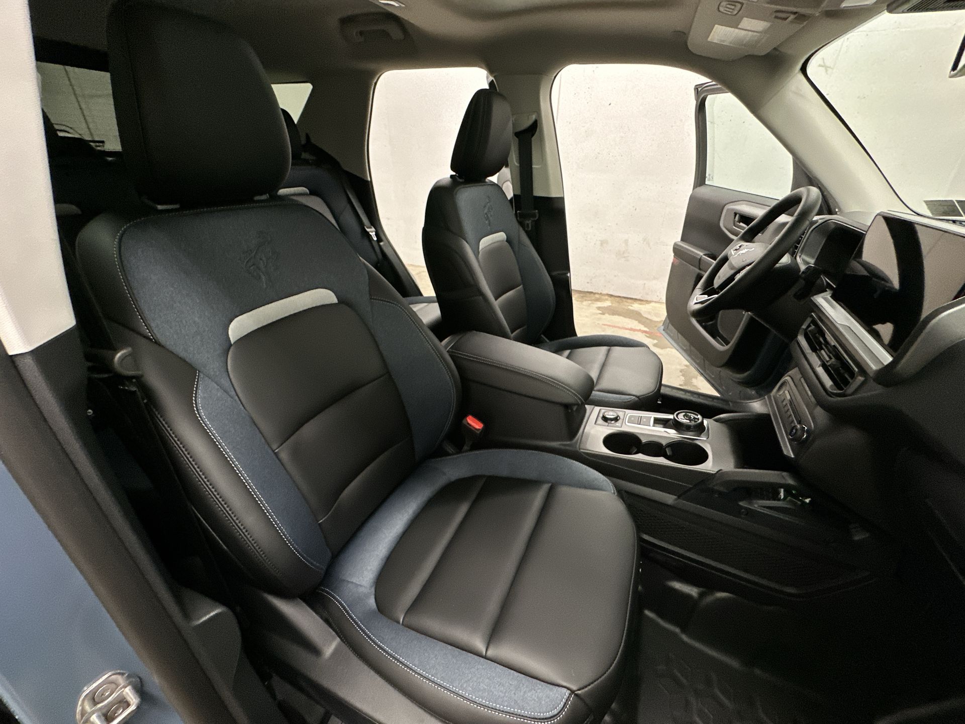 Thumbnail: 2025 Ford Bronco Sport - 23