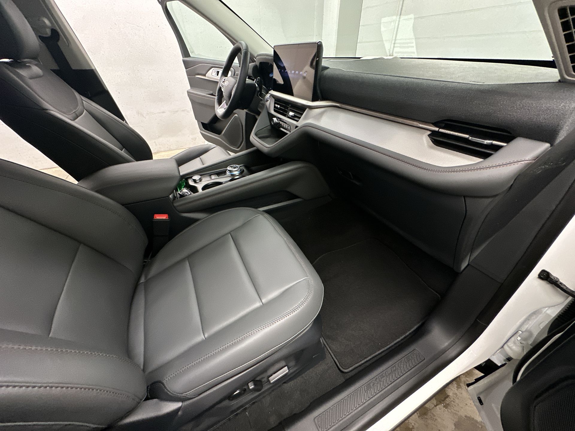 Thumbnail: 2026 Ford Explorer - 21