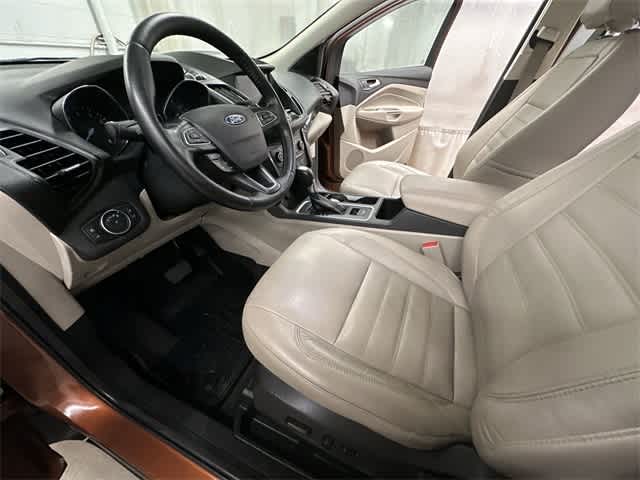 Thumbnail: 2017 Ford Escape - 16