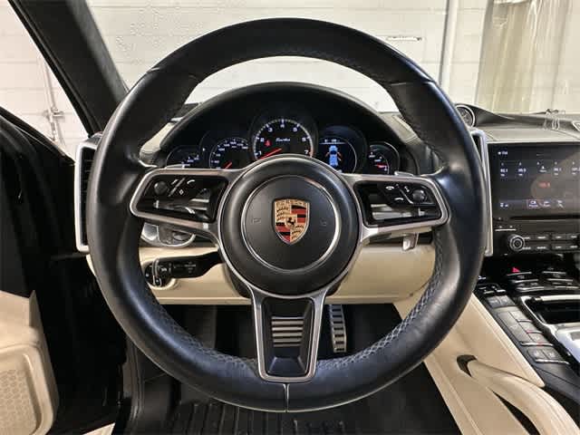 Thumbnail: 2017 Porsche Cayenne - 8