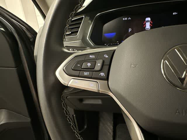 Thumbnail: 2023 Volkswagen Tiguan - 8