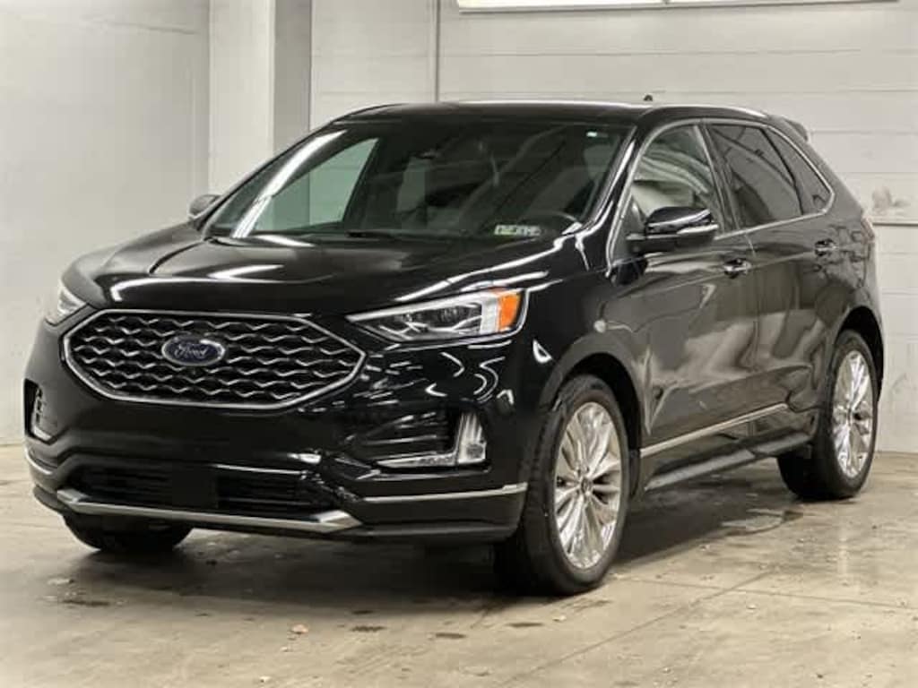 Certified 2021 Ford Edge Titanium SUV