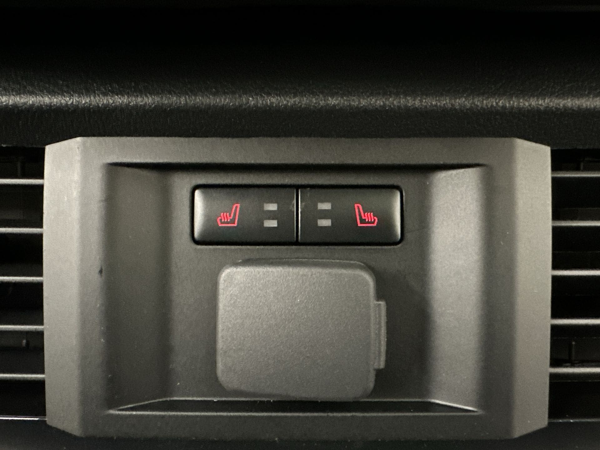 Thumbnail: 2025 Ford F-150 - 21