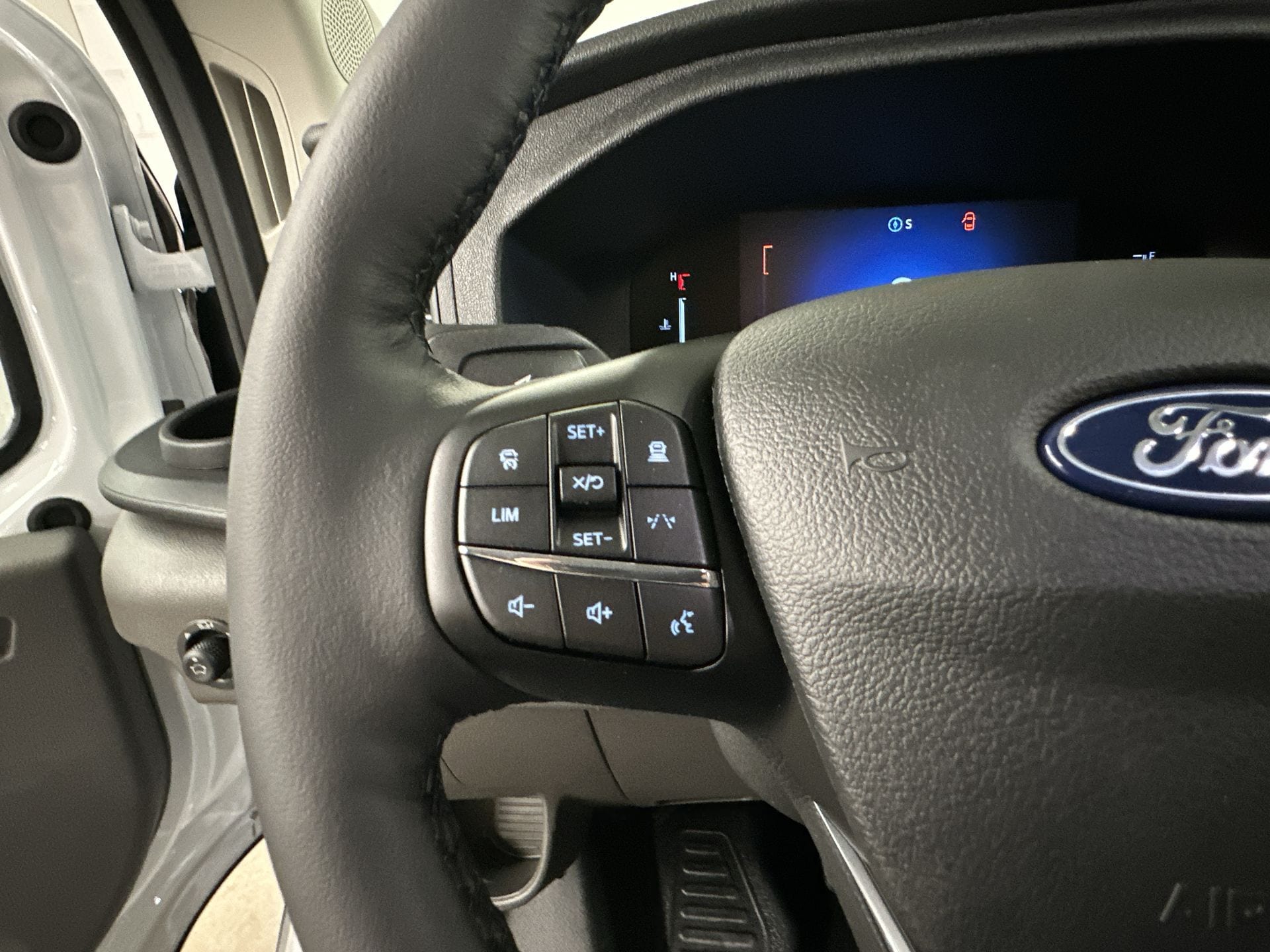 Thumbnail: 2026 Ford Transit Series - 8