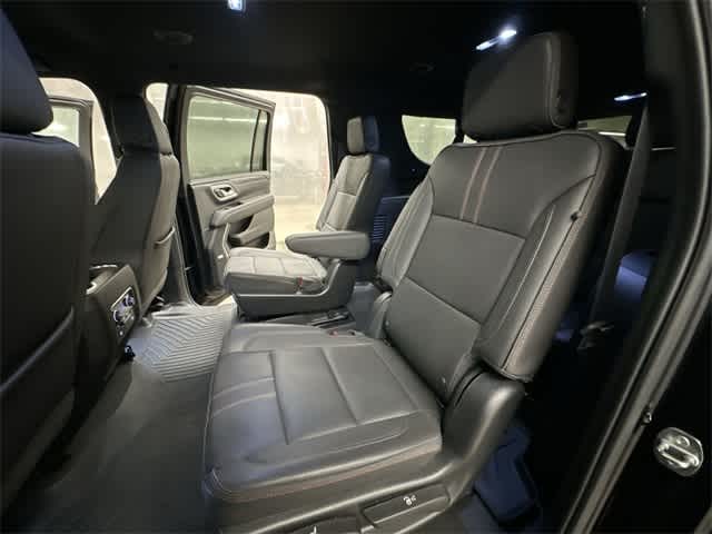 Thumbnail: 2023 Chevrolet Suburban - 19