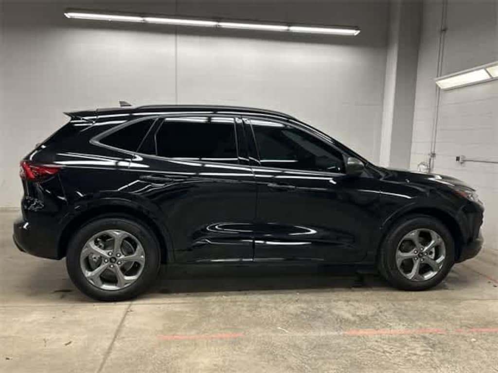 Used 2024 Ford Escape ST-Line SUV