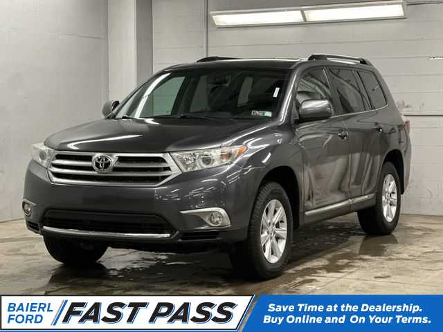 2013 Toyota Highlander Plus -
                  Zelienople, PA