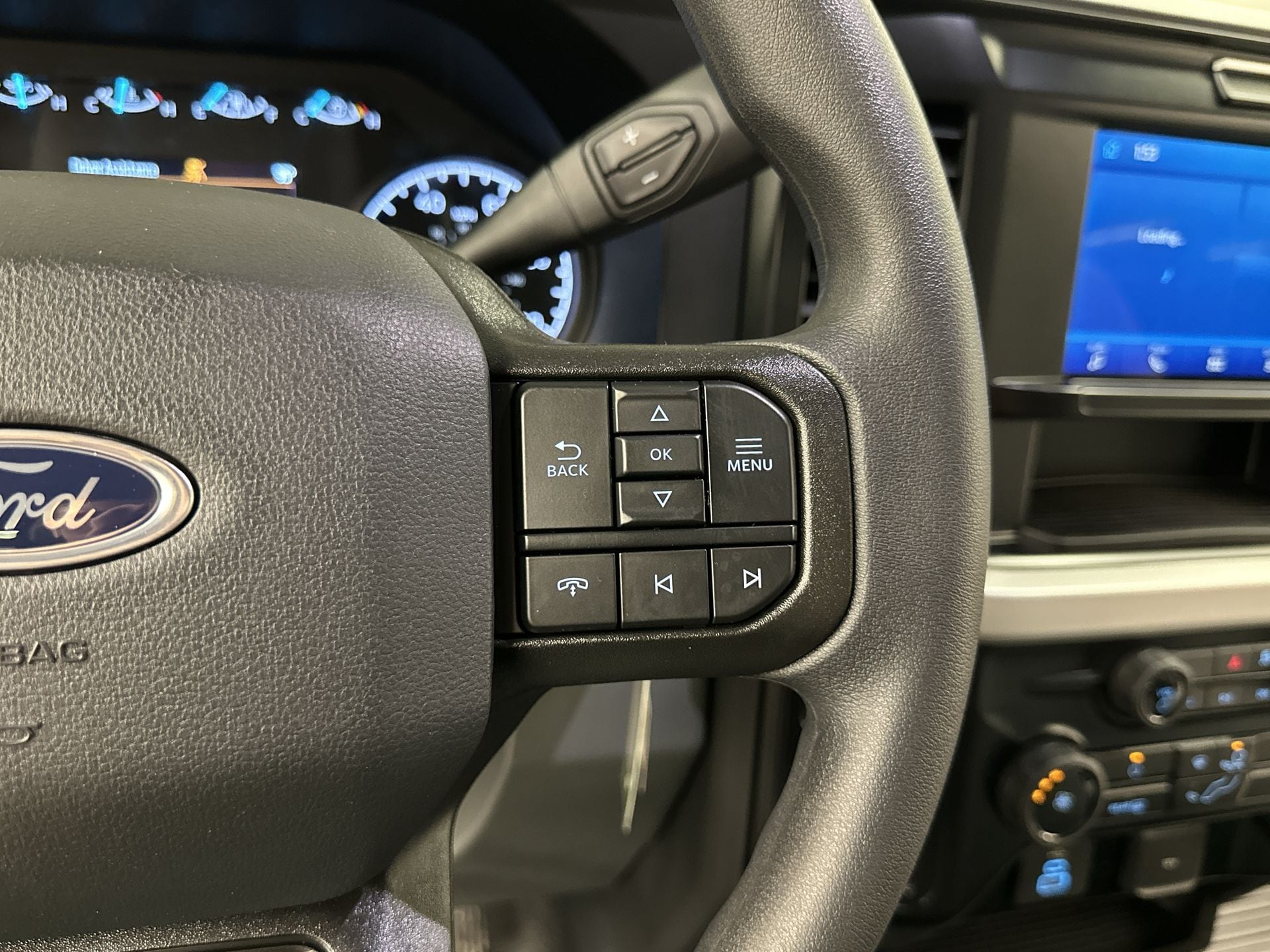 Thumbnail: 2025 Ford Econoline - 9