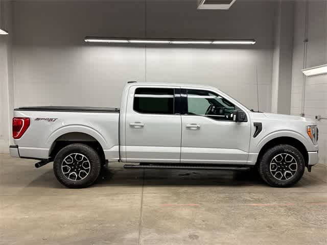 2021 Ford F-150 XLT photo 3