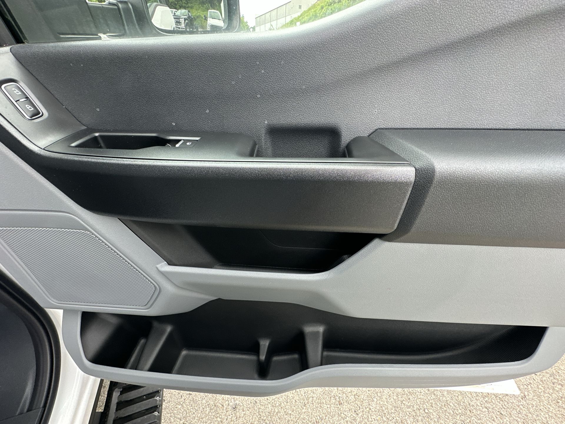 Thumbnail: 2025 Ford Econoline - 19