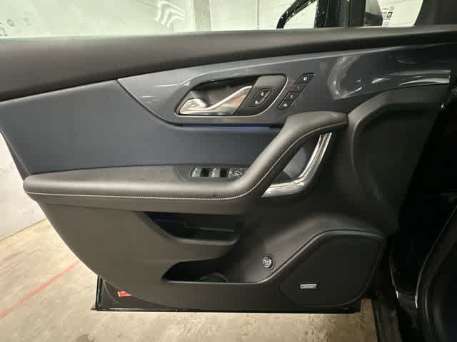 Thumbnail: 2023 Chevrolet Blazer - 18